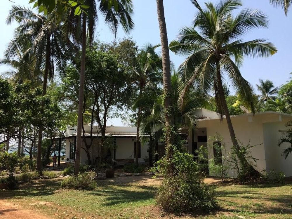 155 Salacoco Ban Krut  Exterior photo