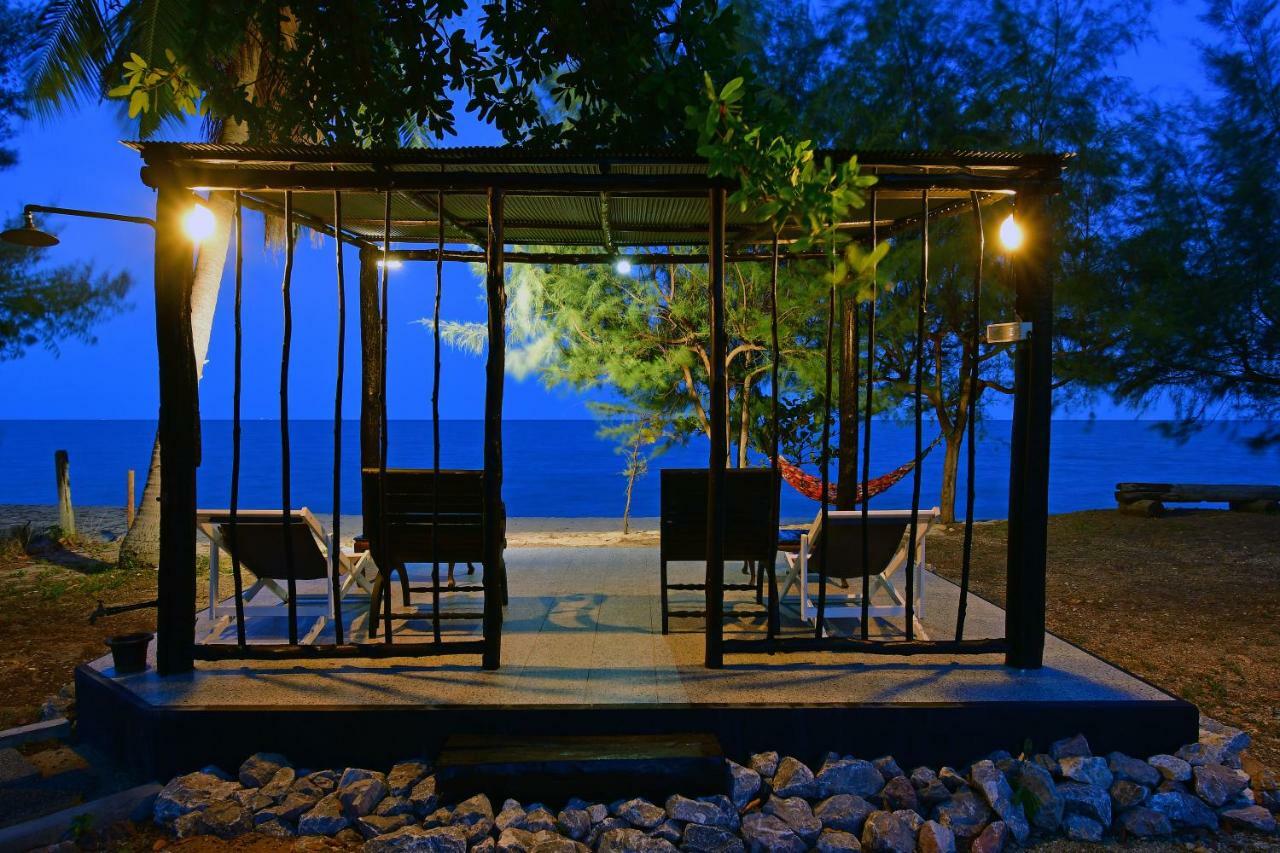 155 Salacoco Ban Krut  Exterior photo